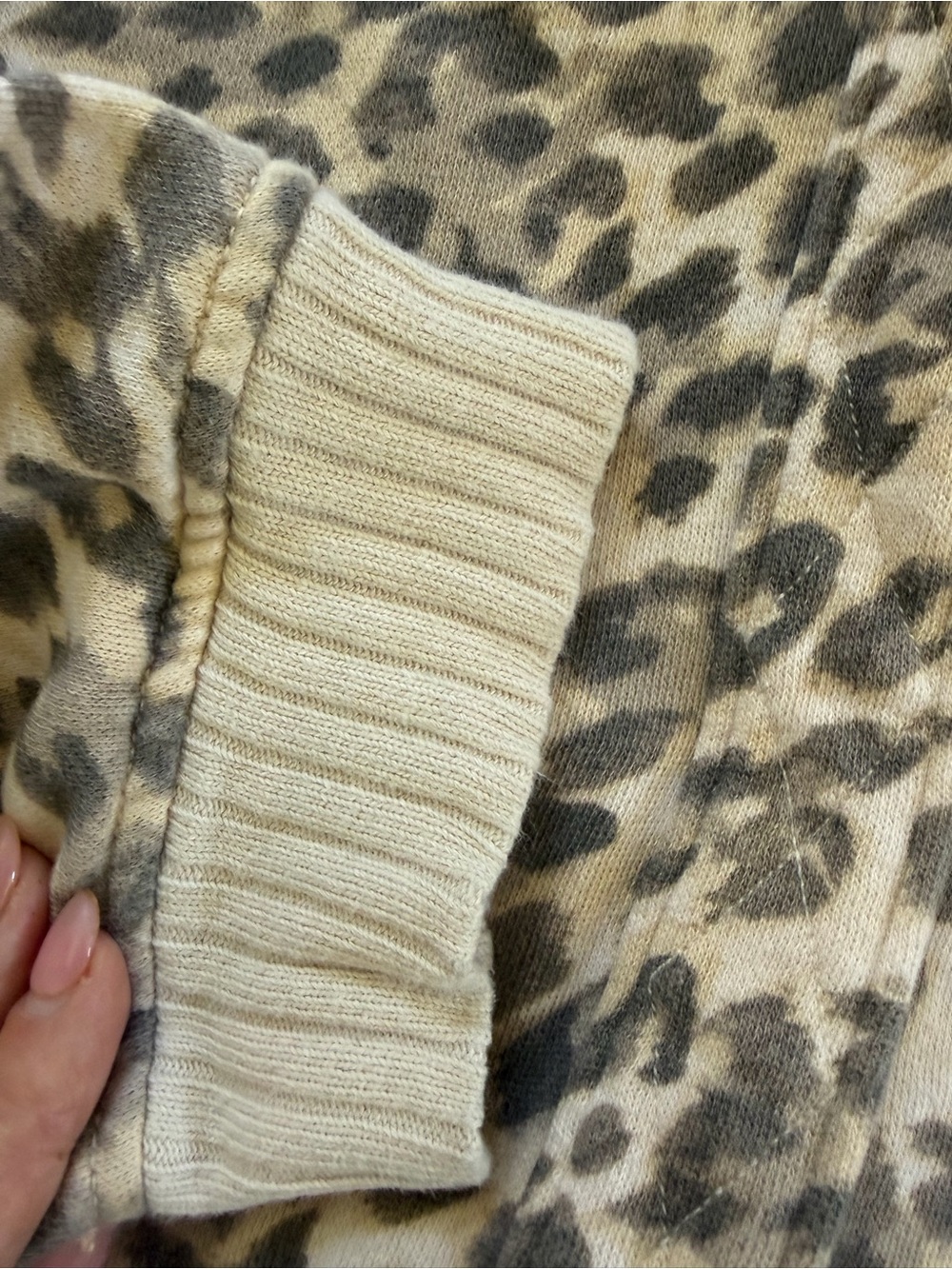 aerie Leopard Print ohSnap-Up Sweatshirt and Trouser in Cake Batter (Set) - Picture 5 of 16